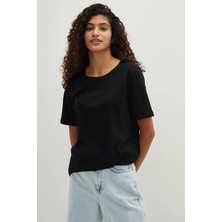 Tena Kadın Siyah Bisiklet Yaka Oversize Basic Süprem Tişört