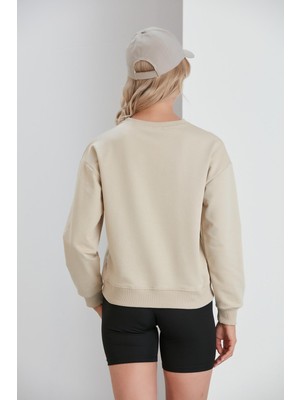 Nurneva Bisiklet Yaka Iki Iplik Basic Sweatshirt Bej