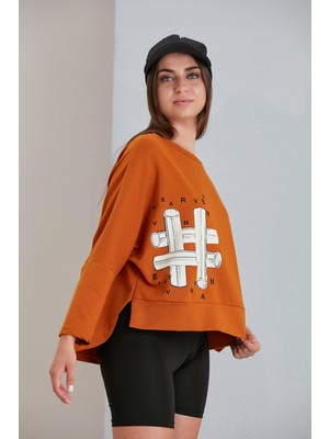 Nurneva Bisiklet Yaka Baskılı  Iki Iplik Sweatshirt Tütün