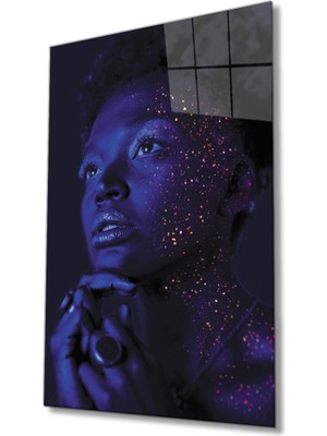 Siyah Arka Planda Afro Saçlı Siyahi Sarı Kırmızı  Nokta Işıklı Kadın Cam TABLOMIYREM36X23-MIYREM
