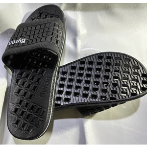 Altı Delikli Banyo Terliği