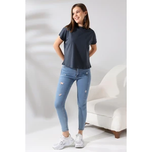 Dik Yaka Pamuklu T-Shirt 19588 Füme