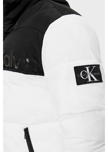 Logolu Renk Bloklu Dik Yaka Su Itici Mont J30J324667YAF Erkek Mont J30J324667 Yaf indirimleri