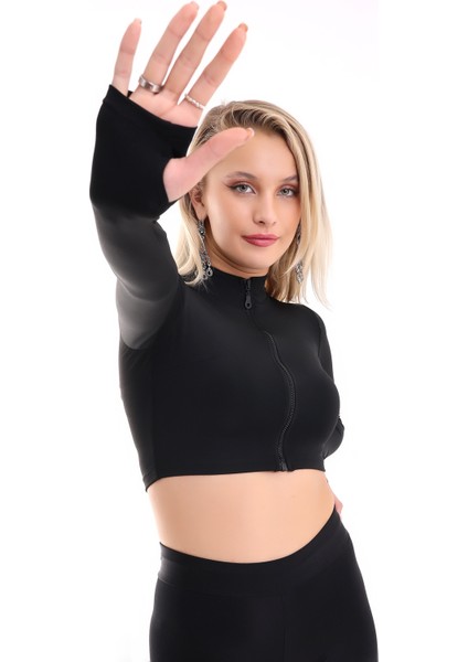 Kısa Fermuarlı Ceket Uzun Kol Parmak Geçmeli / Short Jacket Wıth Fınger Clock