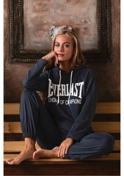 Kadın Yazı Baskılı Sweatshirt Pijama Takımı fiyatları