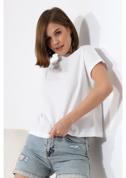 Dik Yaka Pamuklu T-Shirt 19588 Beyaz modelleri