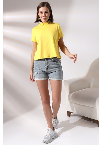 Dik Yaka Pamuklu T-Shirt 19588 Açık Sarı