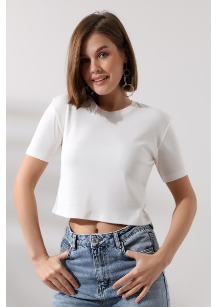 Pamuklu Ribana Bisiklet Yaka Crop T-Shirt 21560 Ekru