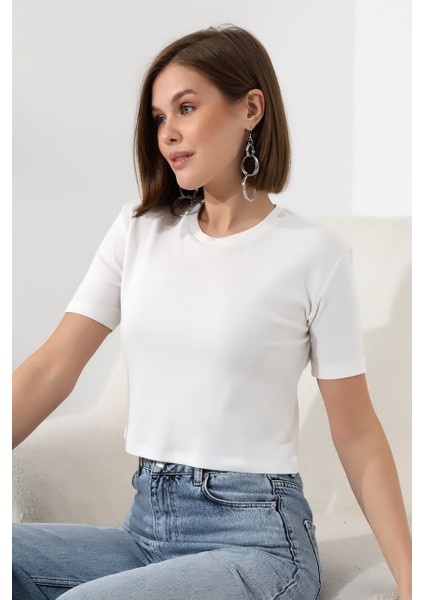 Pamuklu Ribana Bisiklet Yaka Crop T-Shirt 21560 Ekru