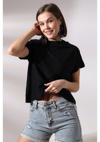 Dik Yaka Pamuklu T-Shirt 19588 Siyah fiyatları
