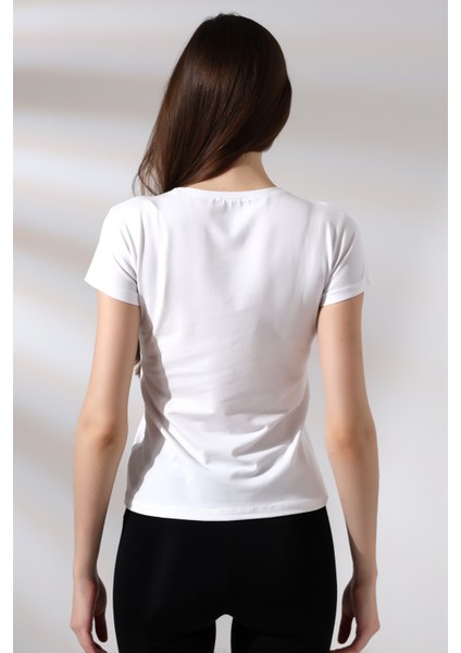 Bisiklet Yaka Kısa Kol Basic T-Shirt 21060 Beyaz fırsatları