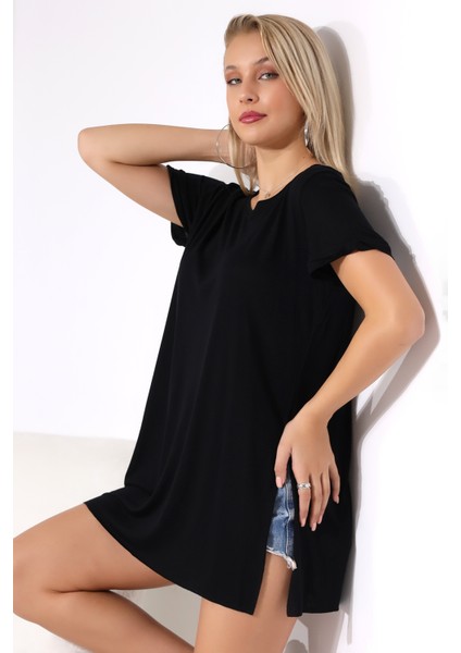 Kolları Katlamalı Yanları Yırtmaçlı Salaş T-Shirt 19598 Siyah fiyatları