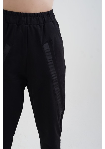 Diagonal Detaylı Jogger Pantolon