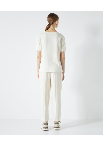 V Yaka Basic Tişört fırsatları