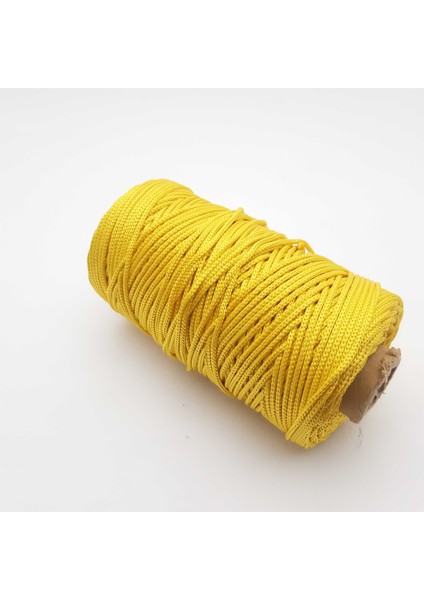 Sarı Renkte 3 mm Polyester Makrome Ipi (500 Gr. (+/- 25 Gr) Makaraya Sarılı Halde)
