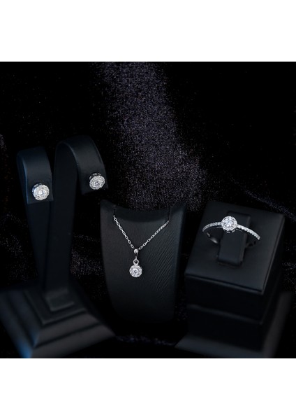 925 Ayar Gümüş Pırlanta Modeli Tek Taş Takı Seti modelleri