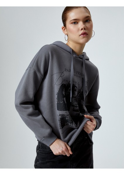 Kapşonlu Sweatshirt Baskılı Uzun Kollu
