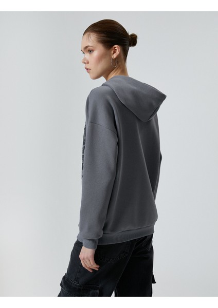 Kapşonlu Sweatshirt Baskılı Uzun Kollu