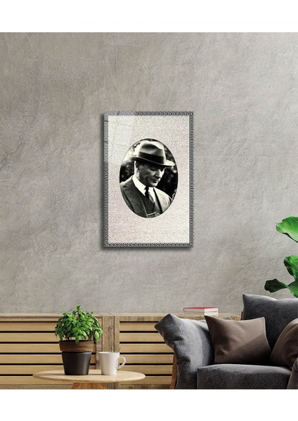 Çerçeveli Atatürk Cam Tablo 36 x 23-Mıyrem fiyatları