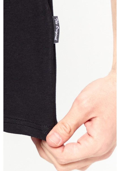 Metalıc Erkek Çok Renkli T- Shirt Regular Fit Rahat Kesim V Yaka 3'lü Basic Tişört Paketi
