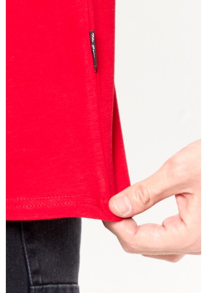 Erkek Kırmızı Slim Fit Pamuklu Kısa Kollu V Yaka T-Shirt modelleri