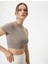 Spor Crop Tişört Kısa Kollu Bisiklet Yaka Asimetrik Kesim Slim Fit 1
