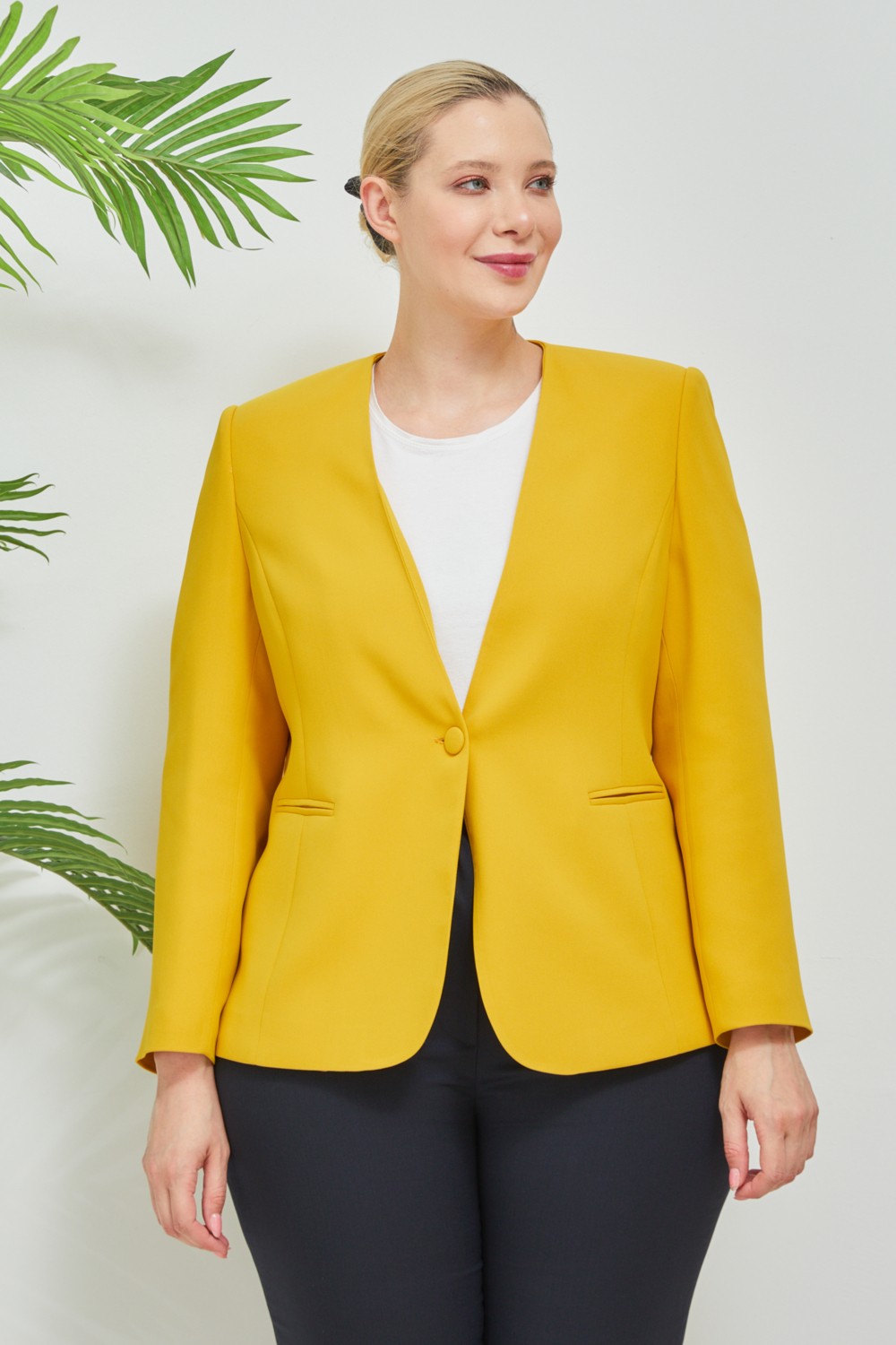 Fagi Atelier Kadın Büyük Beden V Yaka Tek Düğmeli Sarı Ceket
