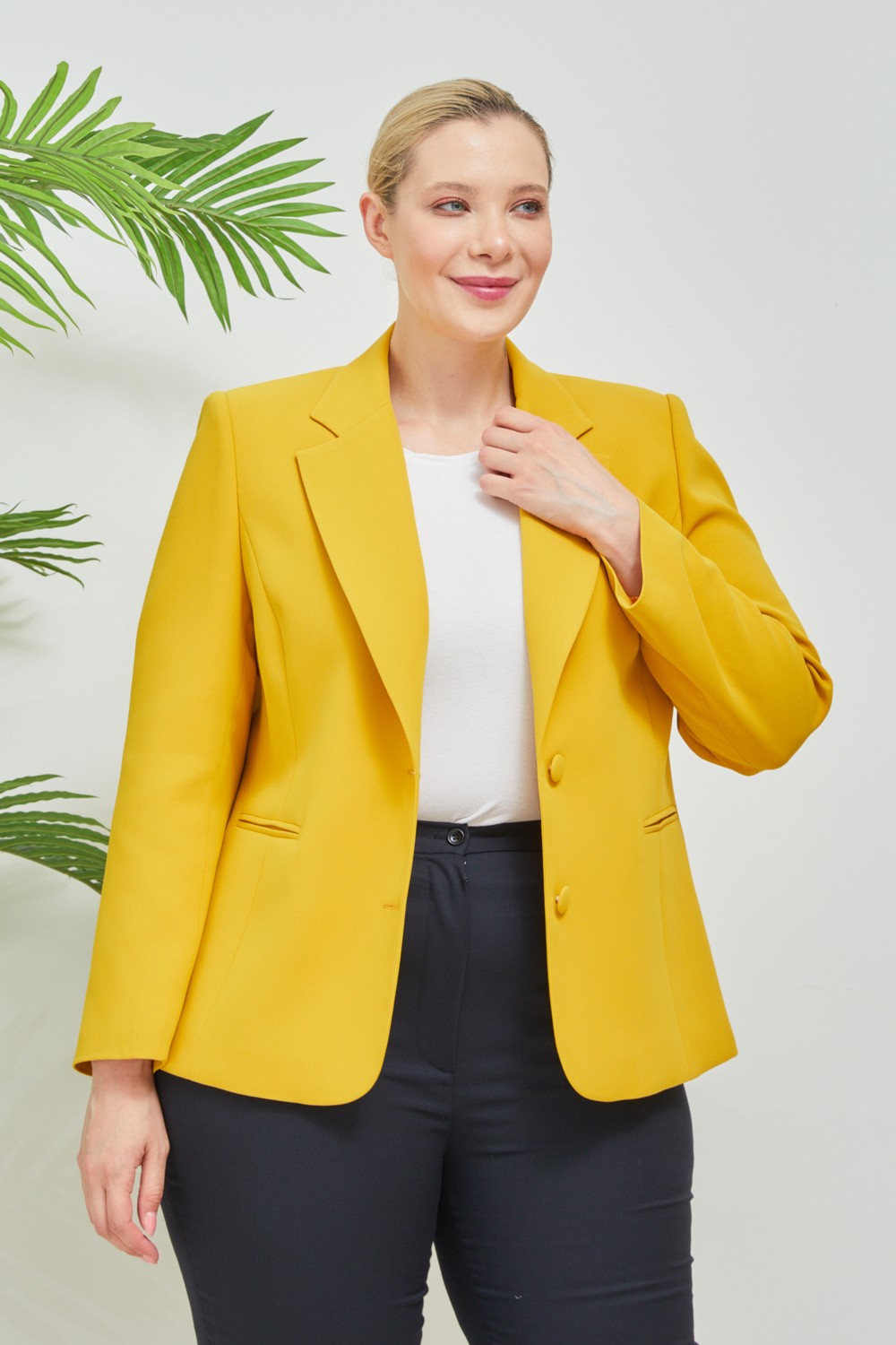 Fagi Atelier Kadın Büyük Beden Düğmeli Klasik Sarı Ceket