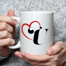 Mor Mürekkep Kalpli U Harf Baskılı Beyaz Kupa