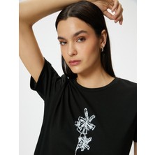 Koton Baskılı Tişört Bisiklet Yaka Kısa Kollu Viskon Karışımlı