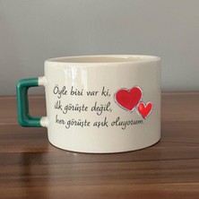 Mor Mürekkep Öyle Biri Var Ki Baskılı Yeşil Kulplu C Fincan