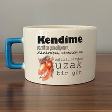 Mor Mürekkep Kendime Pozitif Bir Gün Diliyorum Baskılı Mavi Kulplu C Fincan