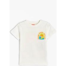 Koton Erkek Çocuk Yaz Temalı Kısa Kollu Pamuklu T-Shirt Ekru Bisiklet Yaka Grafik Desenli