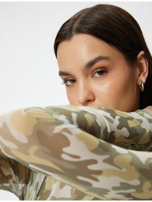 Koton Transparan T-Shirt Uzun Kollu Kamuflaj Desenli