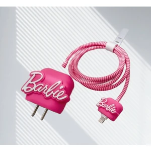 Sevimli Barbie Figürlü Pembe Yeni Nesil Adaptör Uyumlu Şarj Aleti ve Kablo Koruyucu Seti