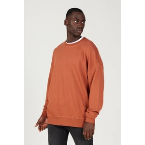 Altınyıldız Classics Erkek Açık Kahve Oversize Bol Kesim 3 Iplik Bisiklet Yaka Pamuklu Sweatshirt