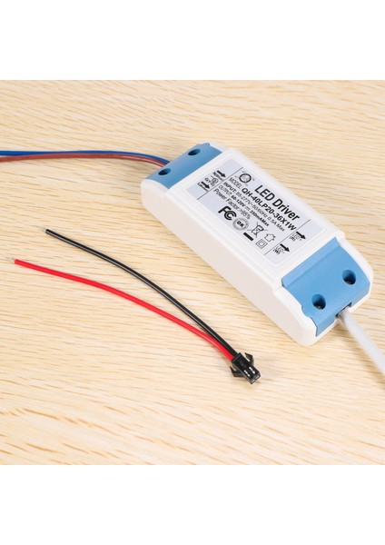 Silhouette LED Sürücü 20-36W Trafo Sürücüsü Dc 60-120V Ac 85-277V Yüksek Kalite (Yurt Dışından)