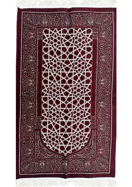 Kırmızı Altıgen Desenli Çeyizlik Hediyelik Burgu Püsküllü (67CMX115CM) Namaz Seccadesi No1