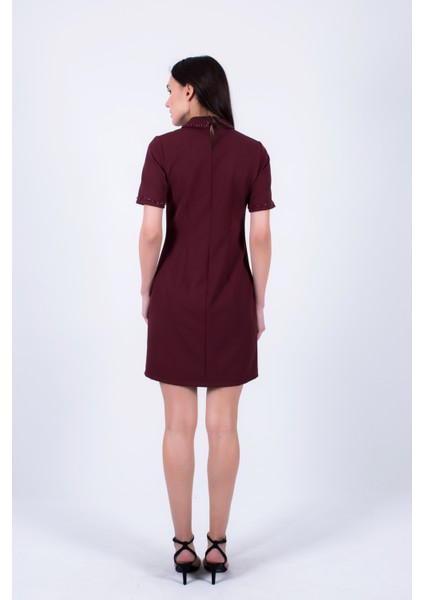 Yakası Kolları Boncuk Işlemesi Detaylı Elbise modelleri