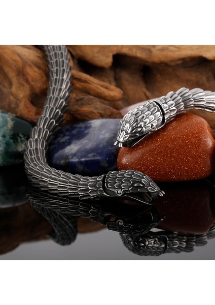 22CM Tarzı Bağbozumu Siyah Punk Hayvan Yılan Kafası Charm Bilezik Erkekler Paslanmaz Çelik Mat Viper Yılan Nimet Pulsera Bileklik Kuyumcu 2019 (Yurt Dışından) indirimleri