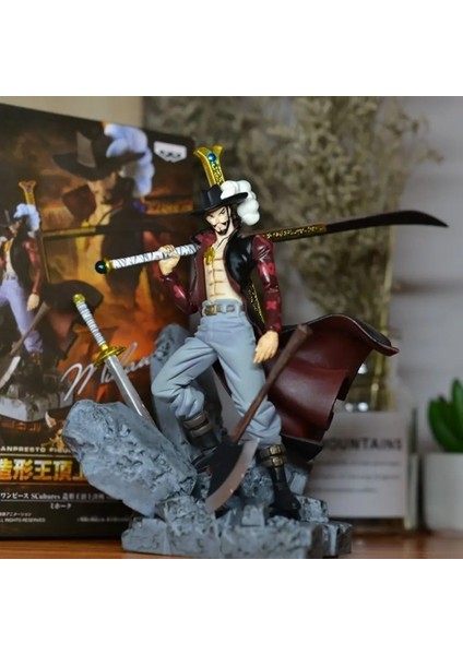 15CM Figures Eagle Eye Dracule Mihawk Anime Figure Top War Pvc Action Figure Model Toys Ornaments Doll Fans Gifts (Yurt Dışından) fırsatları