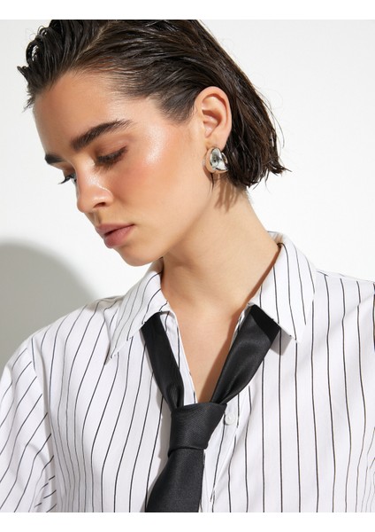 Crop Tişört Uzun Kollu Klasik Yaka Düğmeli