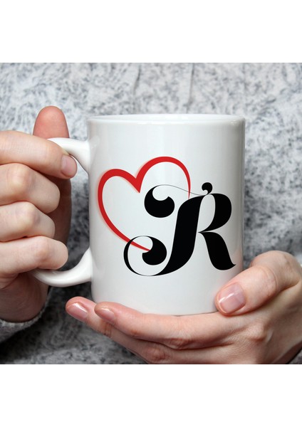 Kalpli R Harf Baskılı Beyaz Kupa
