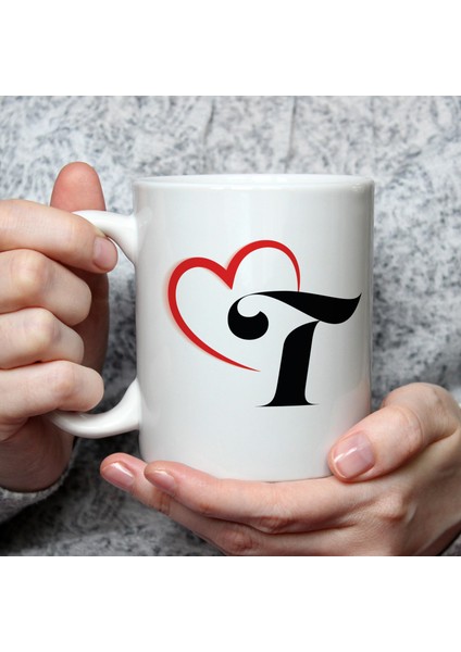 Kalpli T Harf Baskılı Beyaz Kupa