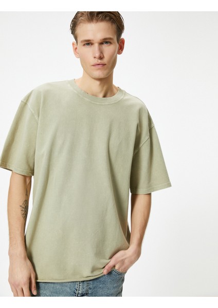 Oversize T-Shirt Yıkamalı Bisiklet Yaka Kısa Kollu