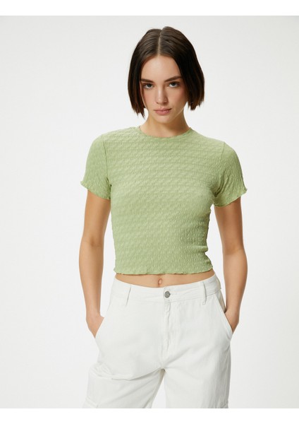 Dokulu Crop T-Shirt Kısa Kollu Bisiklet Yaka Slim Fit