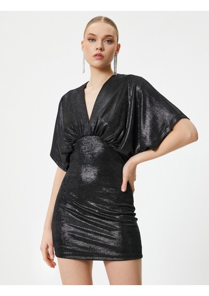 Mini Parlak Abiye Elbise Yarasa Kol V Yaka Slim Fit