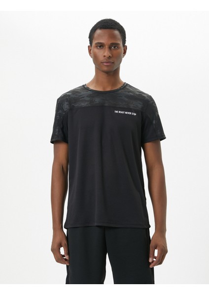 Spor T-Shirt Kamuflaj Detaylı Slogan Baskılı Bisiklet Yaka modelleri