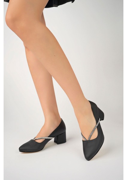 Taşlı Siyah Saten Ayakkabı