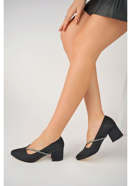 Taşlı Siyah Saten Ayakkabı modelleri